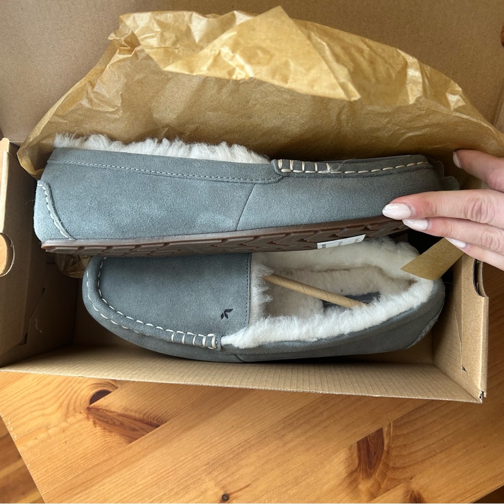 Koolaburra by UGG slippers